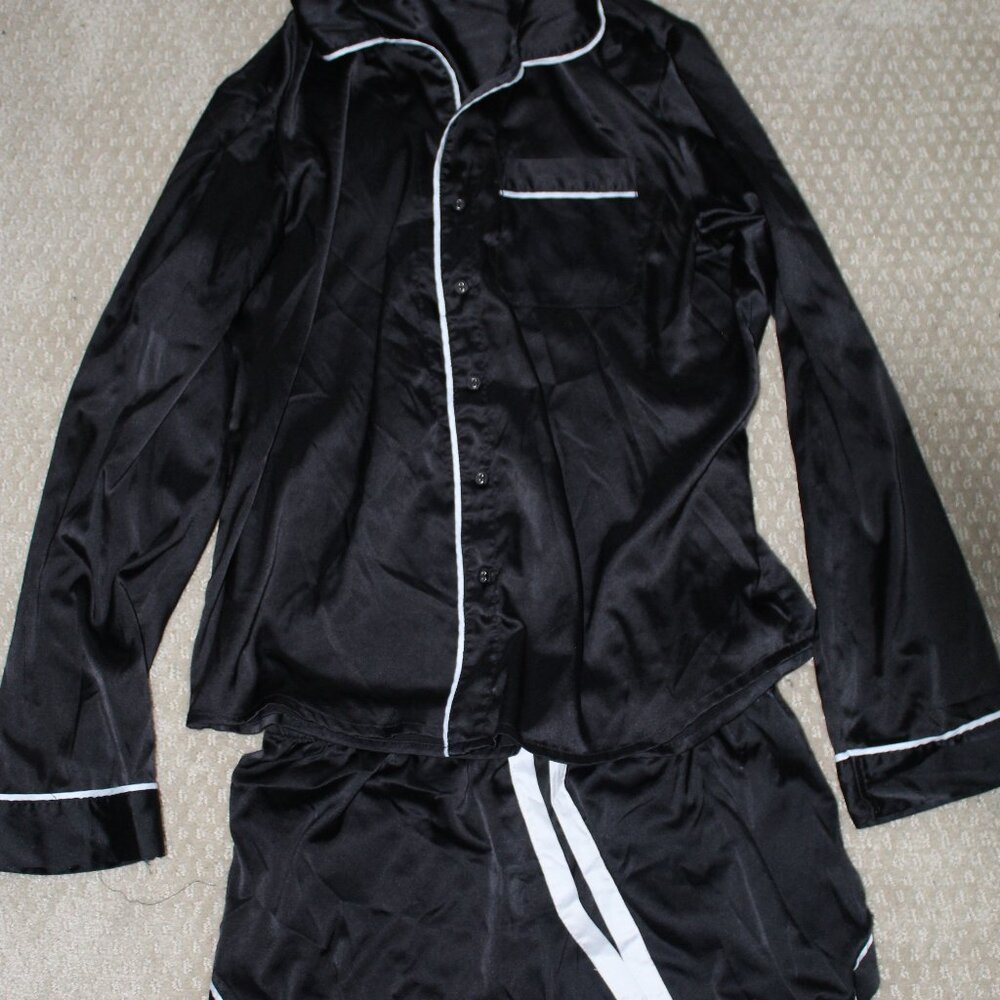 Women's Silk Black Pajama Set (XS)